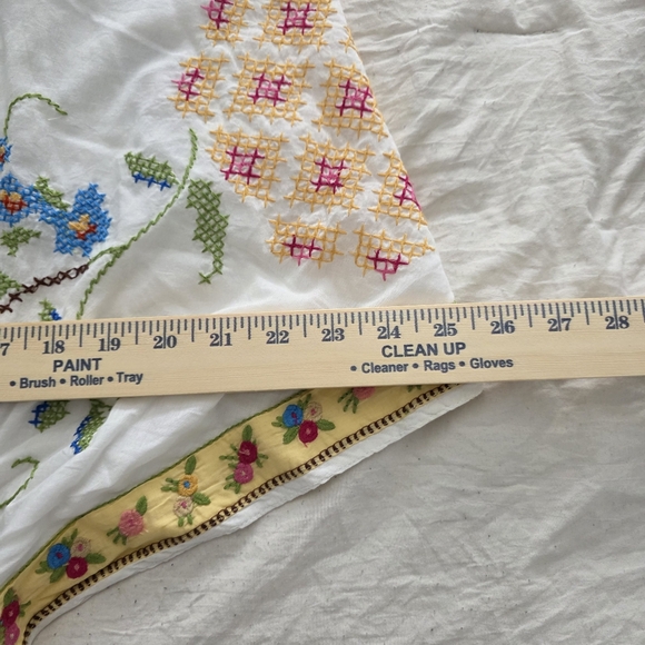 Farm Rio NWT Grandma Gift Embroidered Top L - Picture 13 of 15